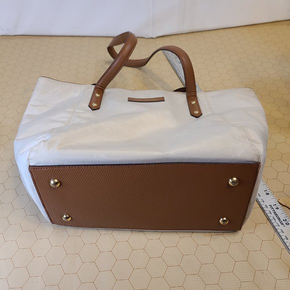 Vera Bradley Nylon Tote Light Beige w/ Leather Straps - Picture 2 of 6